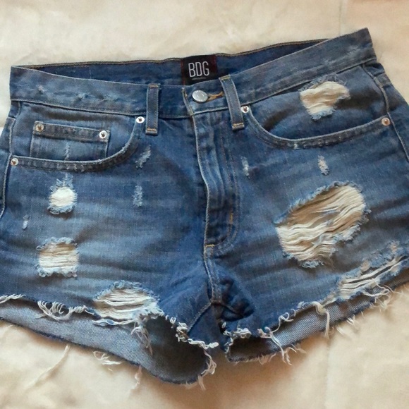 BDG JEAN SHORTS - Picture 2 of 3